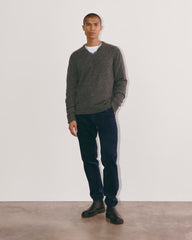 mens-cashmere-vneck-grey-donegal