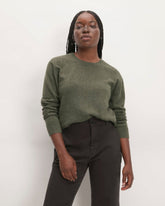 womens-cashmere-classic-crew-sweater-heather-army-green | primary