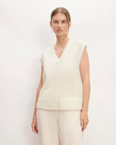 womens-alpaca-v-neck-vest-snow | primary
