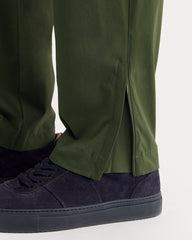 mens-transit-recycled-nylon-jogger-dark-forest