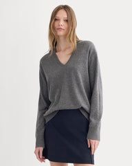 womens-cashmere-relaxed-v-neck-classic-heather-charcoal | primary