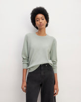 womens-cashmere-classic-crew-sweater-light-sage-green | primary