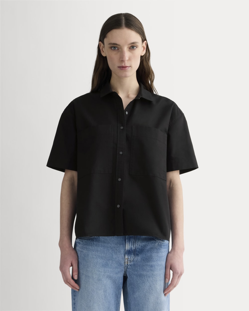 womens-short-sleeve-boxy-oxford-black | primary