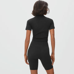 womens-seamless-tee-black