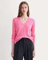 womens-cable-v-neck-in-cotton-cashmere-deep-pink | primary