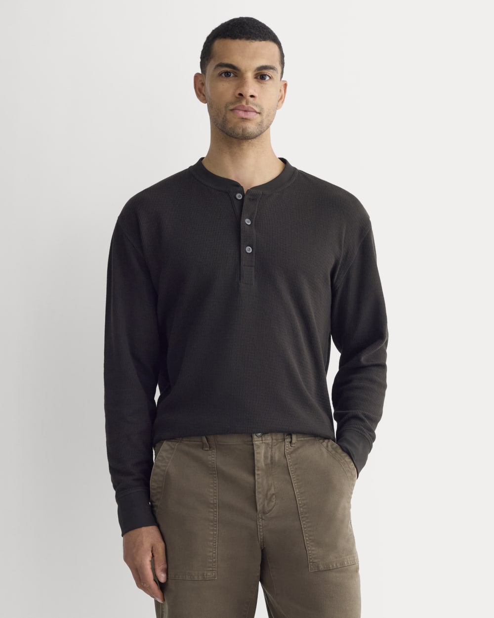 mens-thermal-cozy-waffle-henley-black | primary