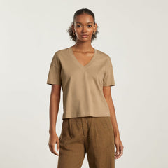 womens-organic-ctn-boxy-v-tee-iced-coffee