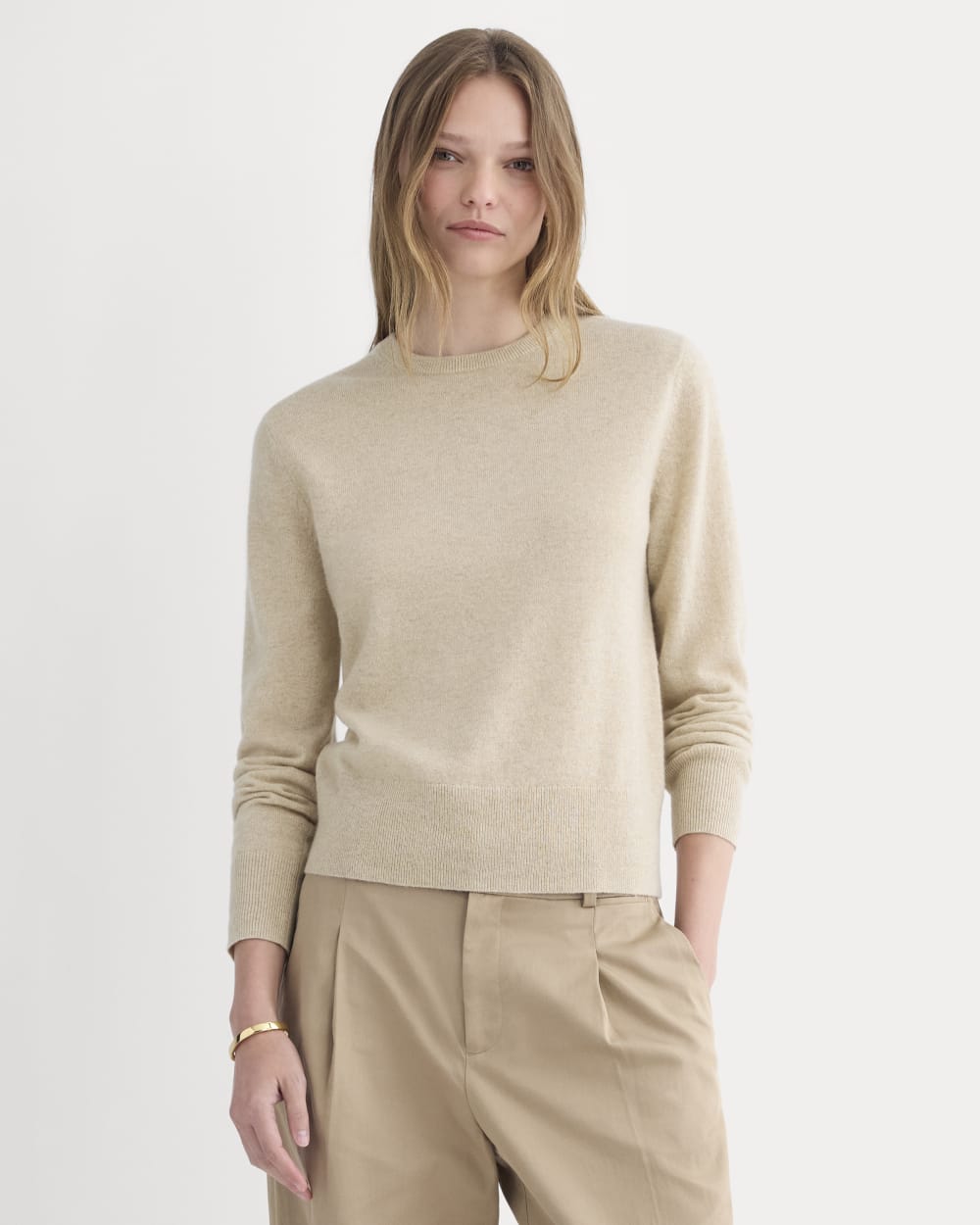 womens-cashmere-slim-crew-sweater-heather-light-camel | primary