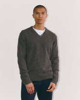 mens-cashmere-vneck-grey-donegal | primary