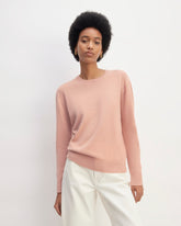 womens-cashmere-classic-crew-sweater-blush-pink | primary