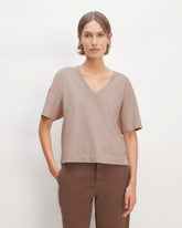 womens-organic-ctn-boxy-v-tee-burnt-sugar | primary
