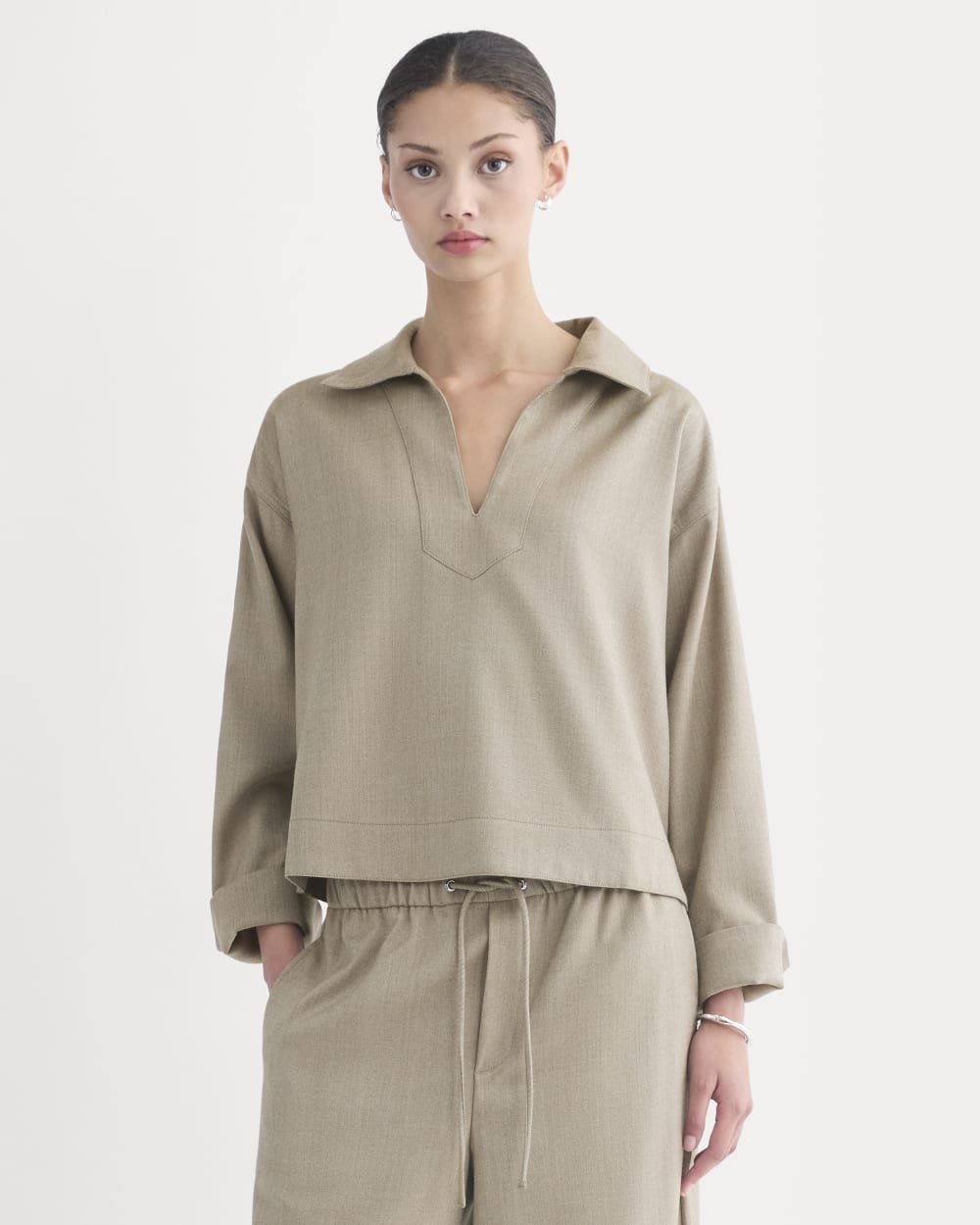 womens-overshirt-in-tailor-twill-light-taupe | primary