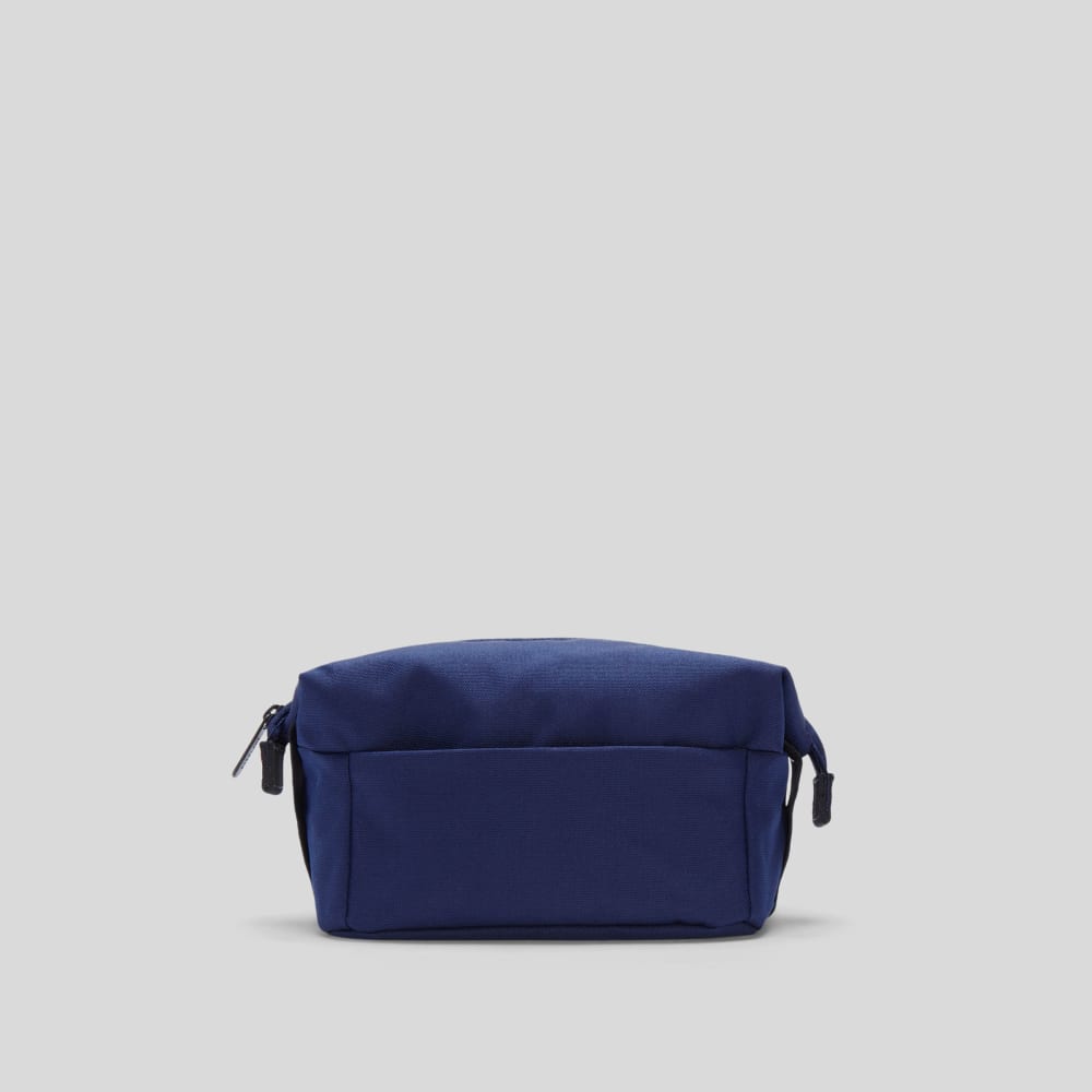 womens-renew-catchall-case-ocean-cavern | primary