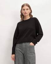 womens-cashmere-boxy-crew-sweater-black | primary