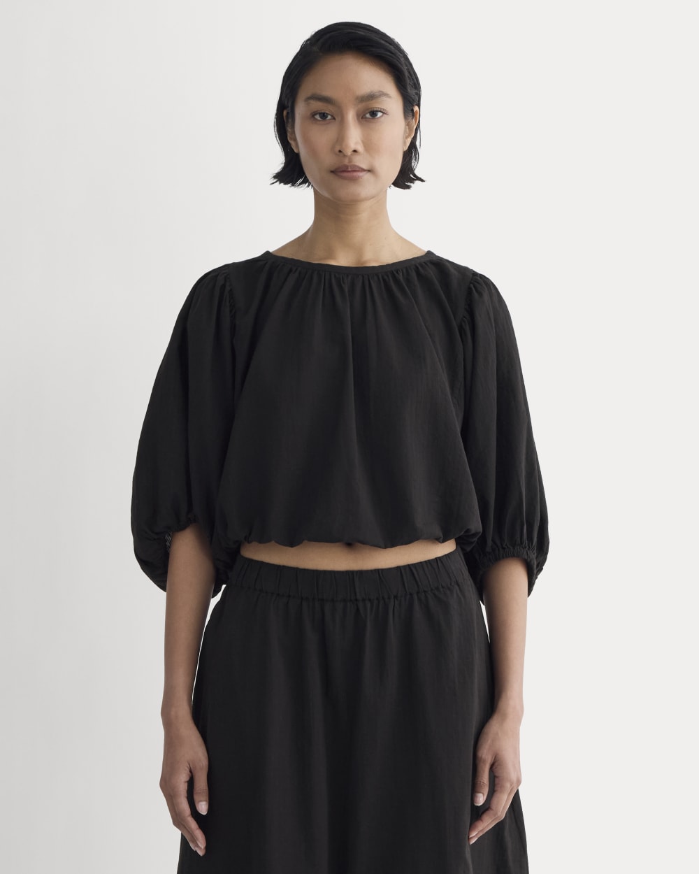 womens-gauze-puff-sleeve-top-black | primary