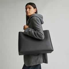 womens-new-day-market-tote-black | alt