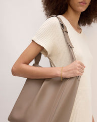 womens-studio-bag-porcini-taupe