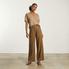 womens-organic-ctn-boxy-v-tee-iced-coffee