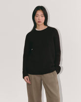 womens-relaxed-crew-cloud-black | primary