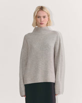 womens-wool-cashmere-fisherman-sweater-light-heather-grey | primary