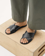 womens-day-crossover-new-sandal-black | alt