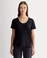 womens-air-scoop-neck-tee-black | primary