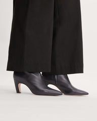 womens-banana-heel-boot-black | alt