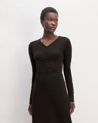 womens-merino-tencel-relaxed-v-neck-black | primary