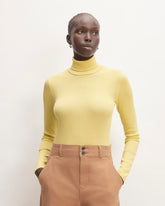 womens-supima-rib-turtleneck-raffia | primary