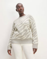 womens-alpaca-tiger-jacquard-crewneck-heathered-grey-snow | primary