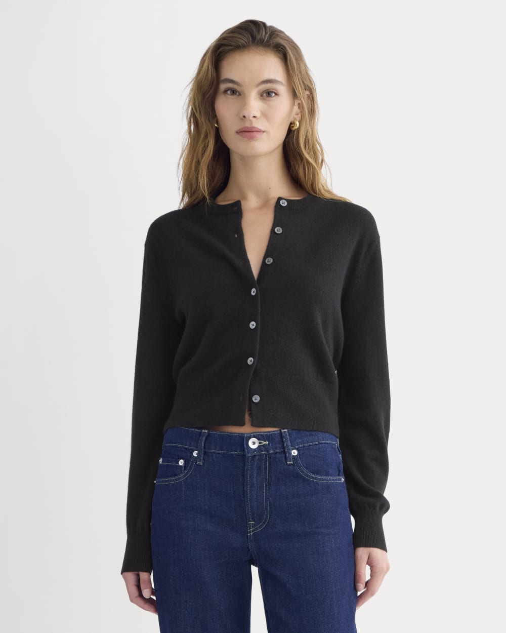 womens-cashmere-in-cropped-cardigan-black | primary