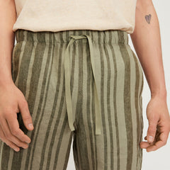 mens-linen-easy-short-seagrass-kalamata