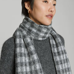 unisex-alpaca-patterned-scarf-light-hthr-grey-dark-charcoal-buffalo-check | alt