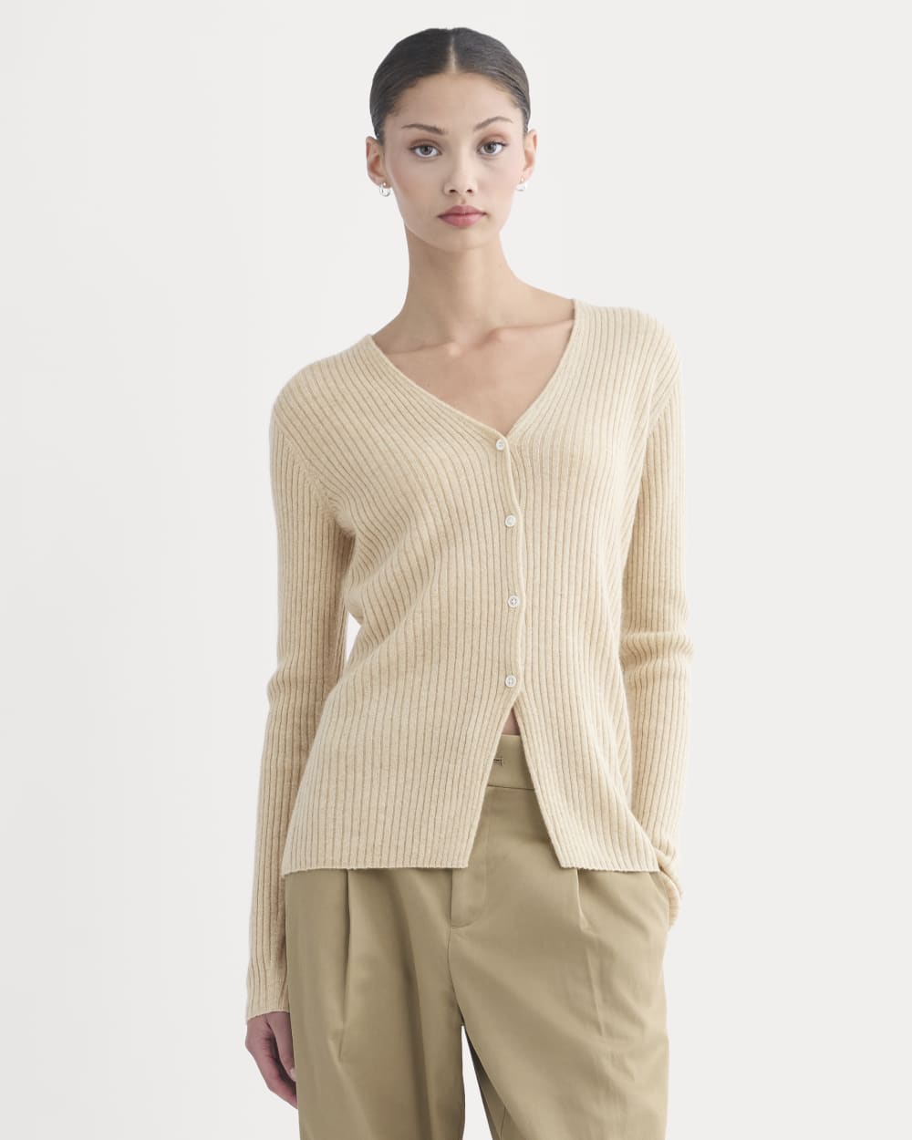 womens-cashmere-ribbed-v-neck-cardigan-heather-light-camel | primary