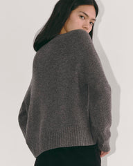 womens-cashmere-boxy-crew-sweater-heather-charcoal | alt