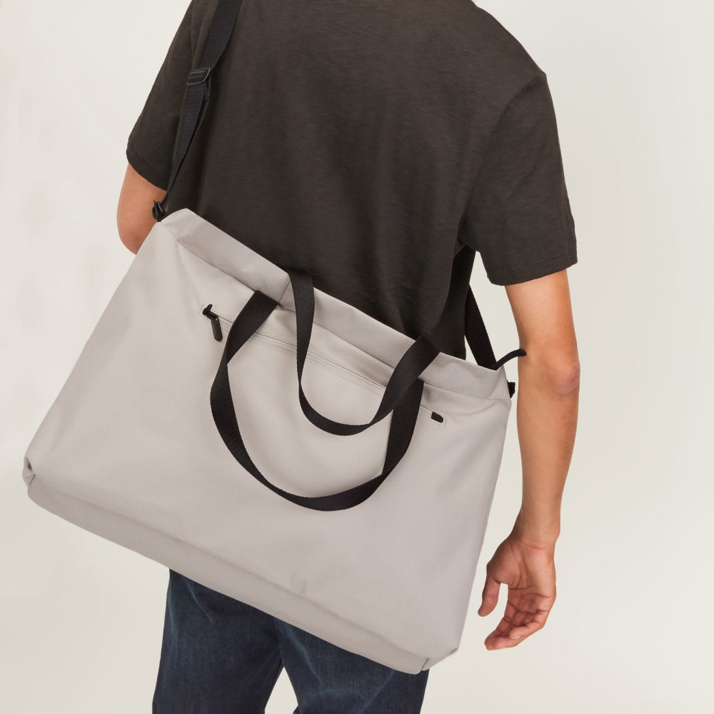 mens-renew-weekender-quartz