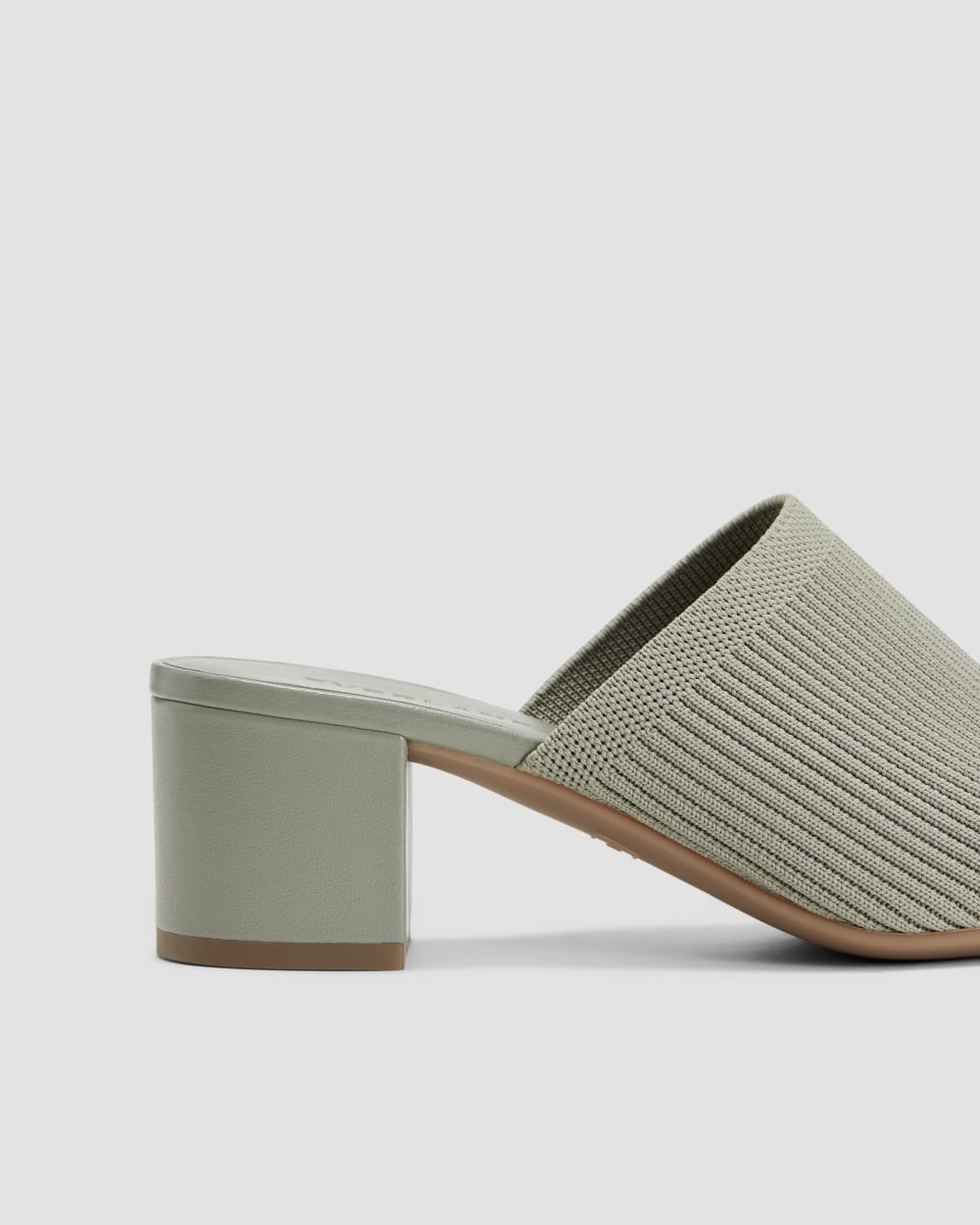 womens-reknit-block-heel-sandal-seagrass