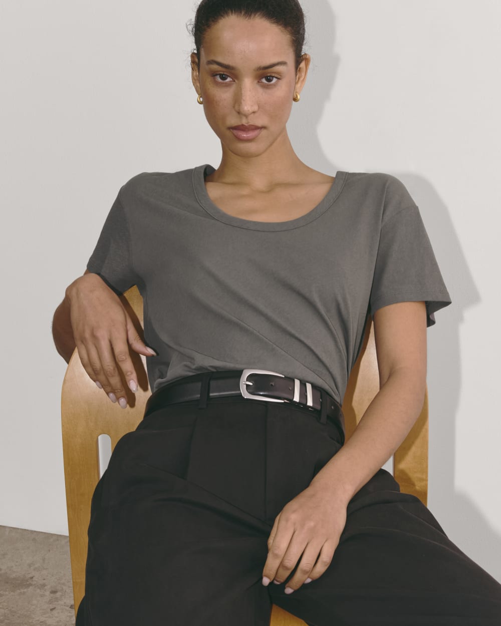 womens-air-scoop-neck-tee-graphite