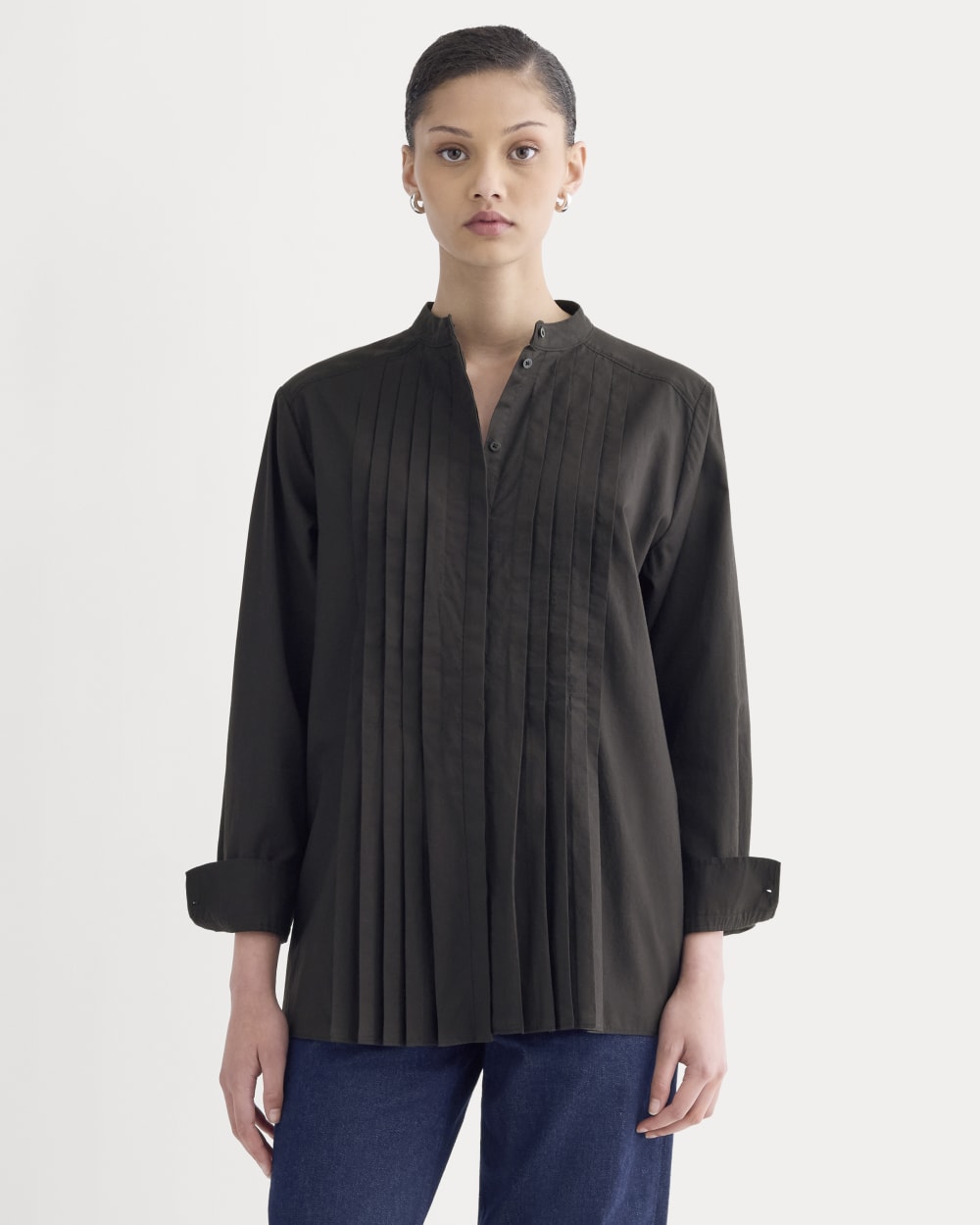 womens-pleated-shirt-in-silky-cotton-black | primary