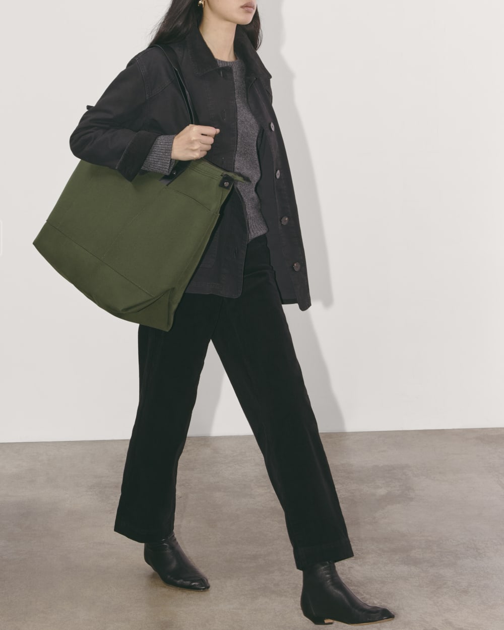 womens-canvas-weekender-dark-forest