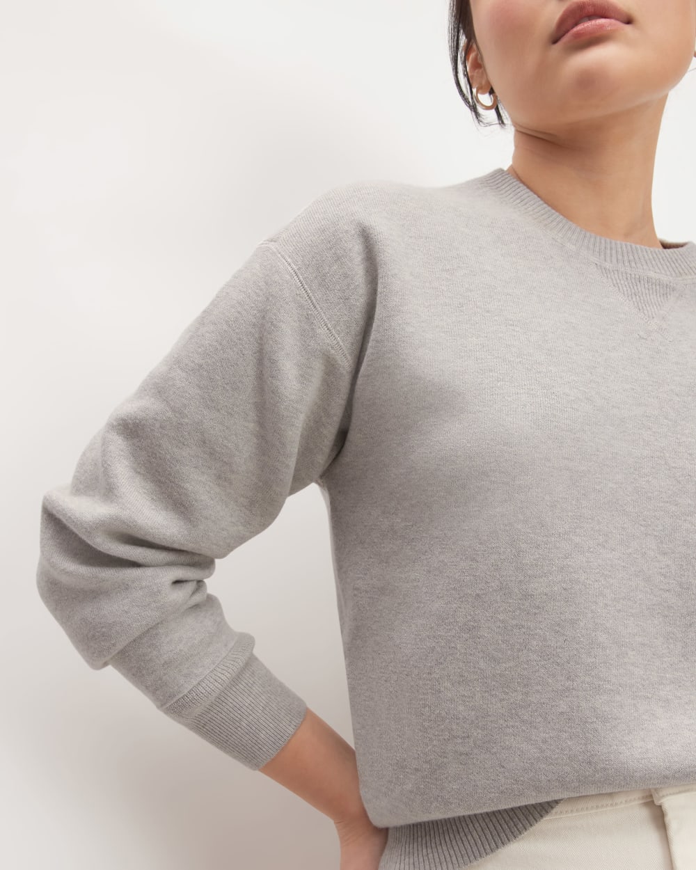 womens-knitted-sweatshirt-heathered-grey