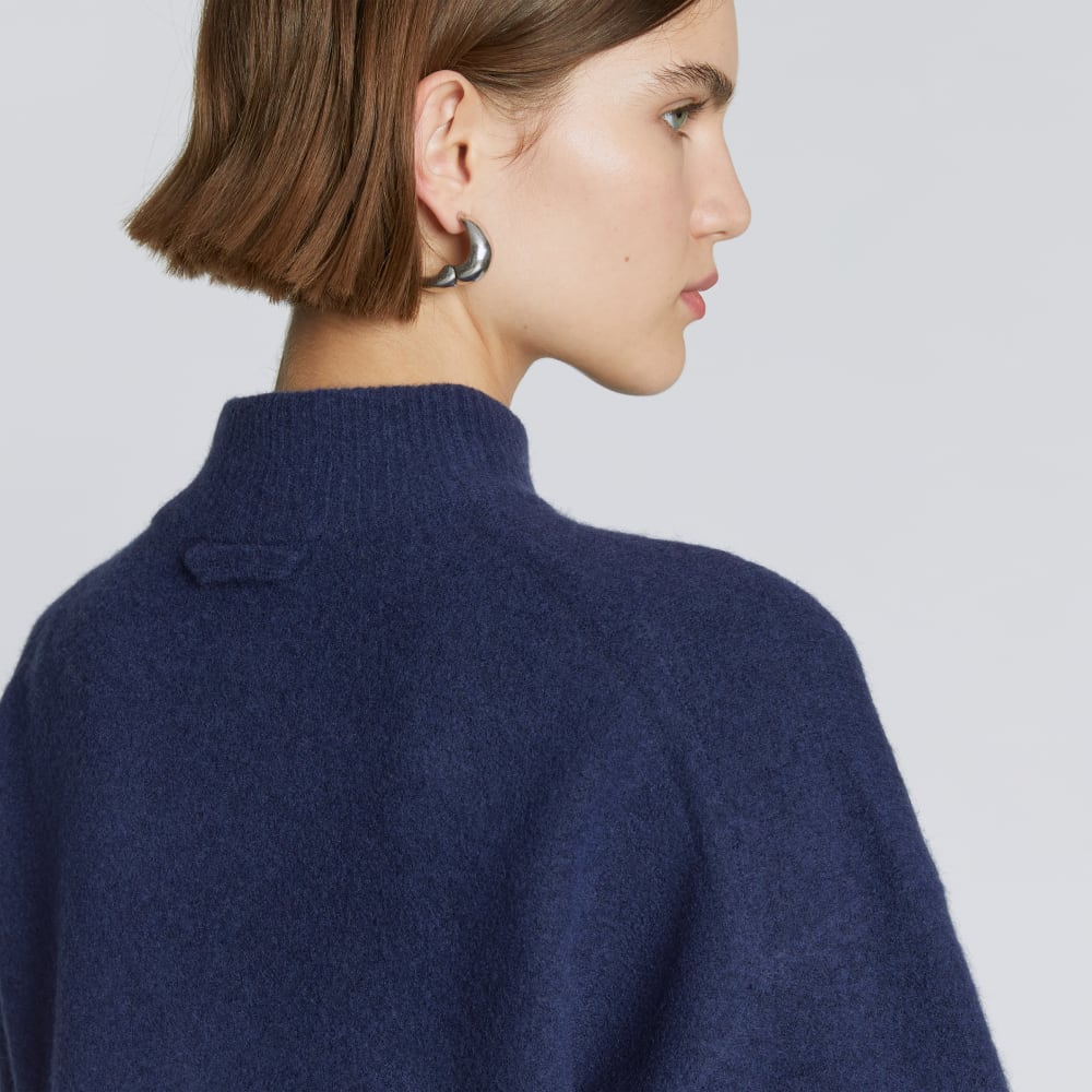 womens-bouncy-wool-sweater-ocean-cavern