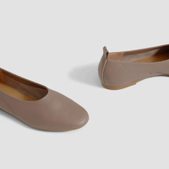 womens-day-glove-mocha