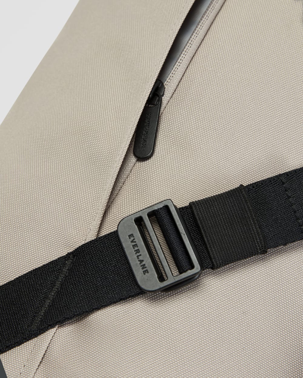 womens-renew-transit-duffle-warm-quartz