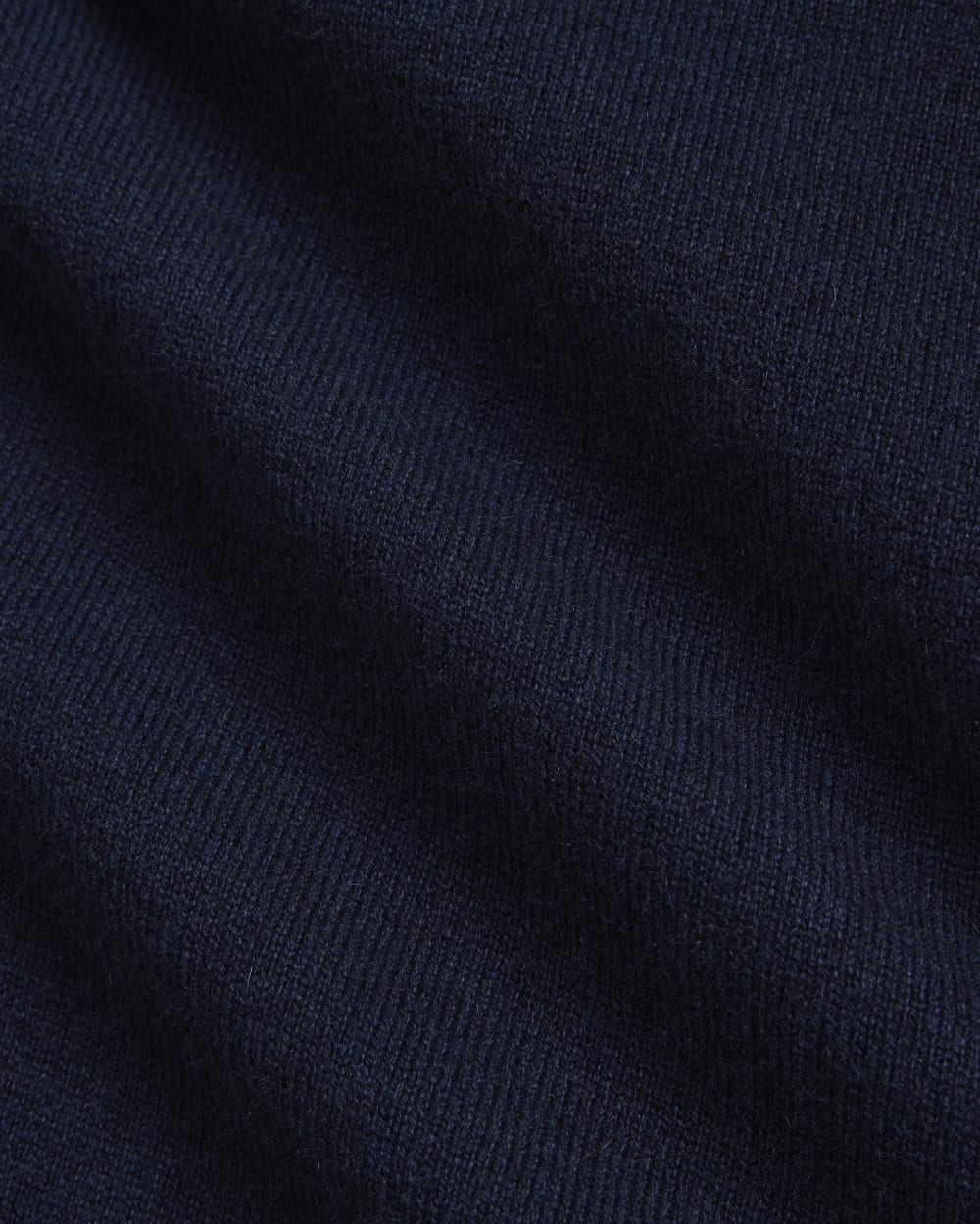 womens-cashmere-classic-crew-sweater-navy