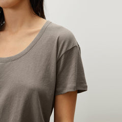 womens-air-scoop-neck-tee-clay | alt