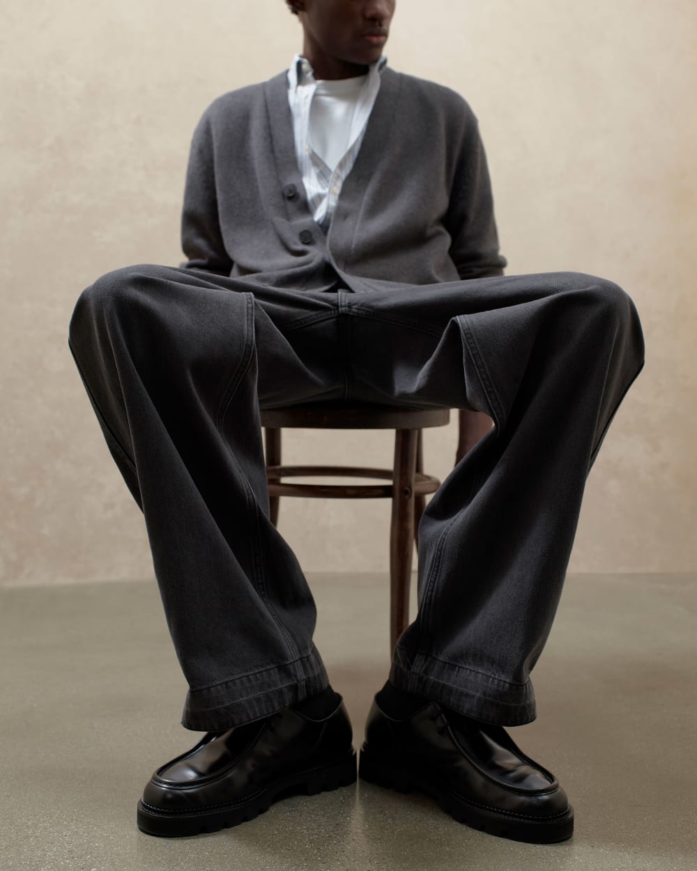 mens-baggy-rigid-jean-washed-black | editorial