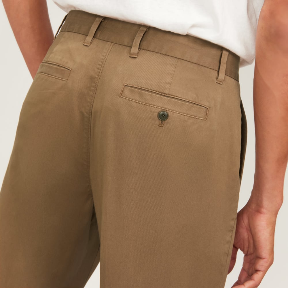 mens-organic-cotton-pleated-chino-toasted-coconut