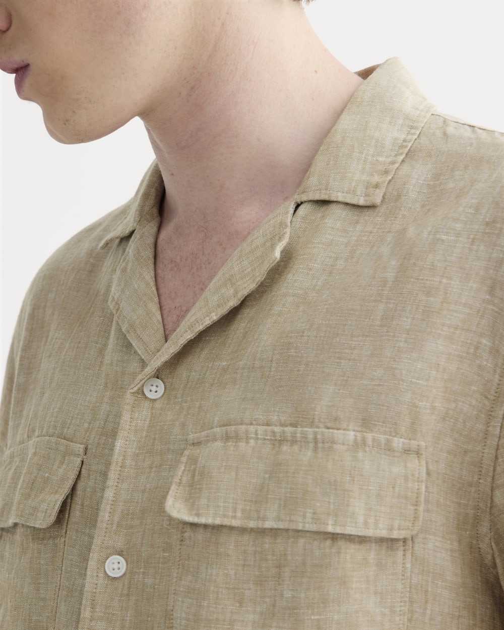mens-linen-ss-camp-shirt-cornstalk-chambray