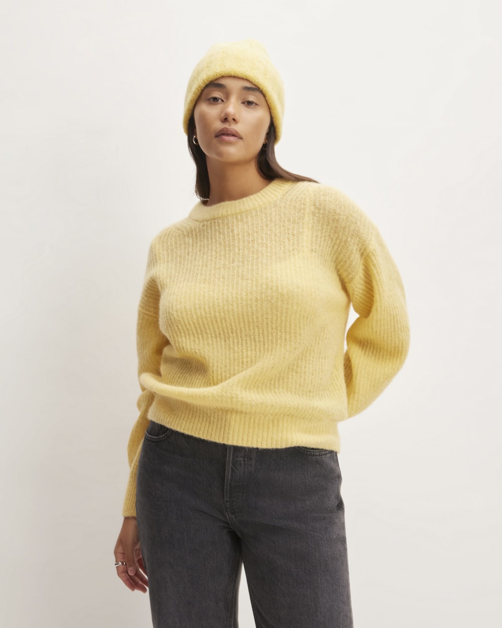 unisex-big-alpaca-beanie-raffia